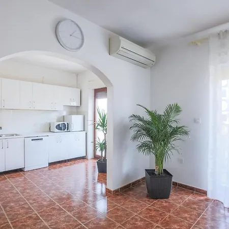 公寓 Zdenka 罗维尼村